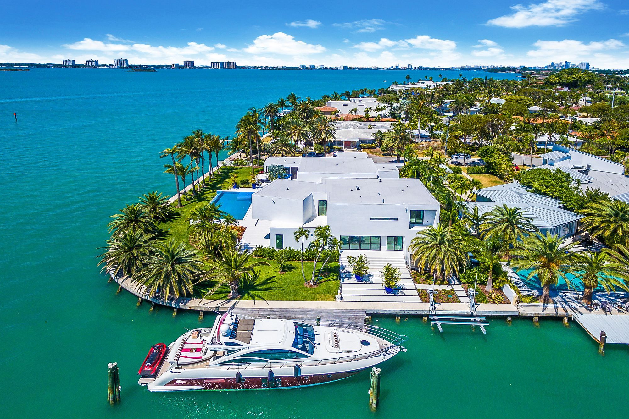 The Allure of Waterfront Living: Finding Your Dream Home for Sale in Florida